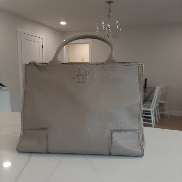 Tory Burch Handbags - Tory Burch Ella Canvas + Leather tote bag